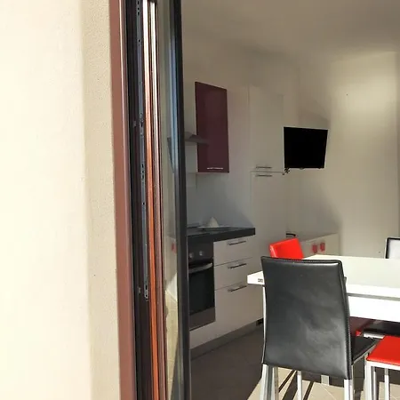 Nuovo E Funzionale Apartment *